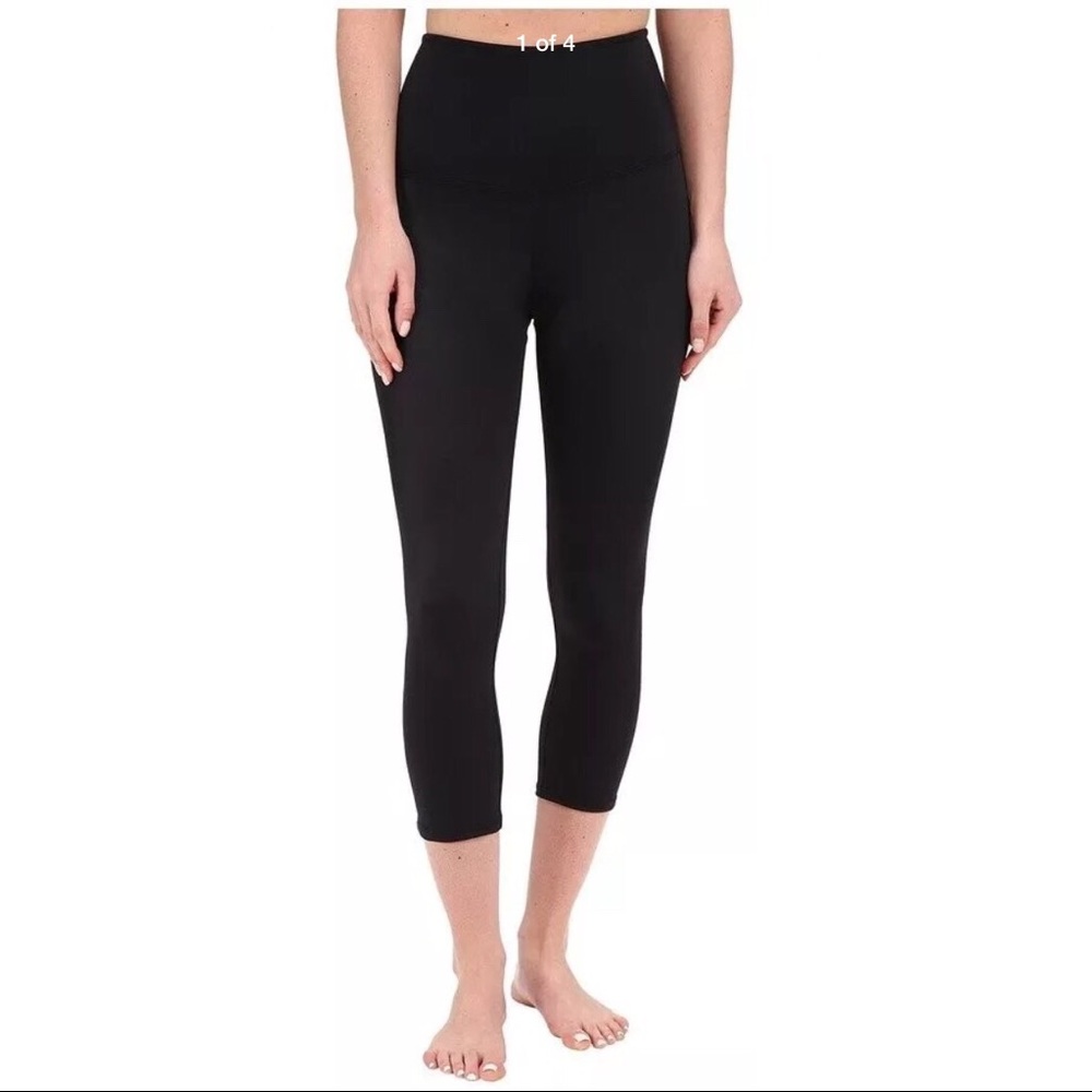 SOLD ON EBAY! Onzie Yoga High Waist Capri Leggings